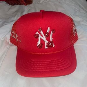 La Ropa New York SnapBack trucker hat (NWT)